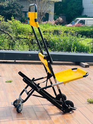 Estrutura de estribeira de escada de liga de alumínio dobrável de tipo cruzado