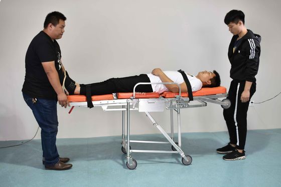 maca da ambulância de 1.96M Self Loading Folding com a cadeira de rodas, alumínio