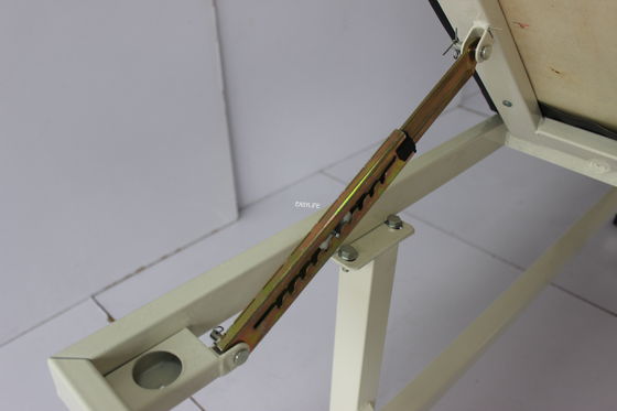 Tabela lisa elétrica Gynecological do hospital 240KG das camas do exame de W650MM